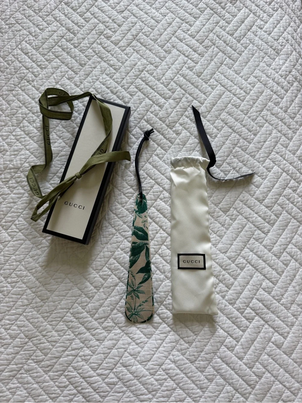 Green Floral Shoe Horn
